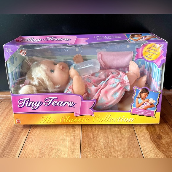 The Classic Collection - Tiny Tears Baby Doll - Picture 2 of 10